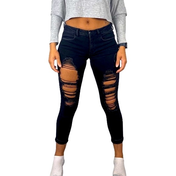 American Eagles Outfitters Ankle Jeans - Picture 1 of 10